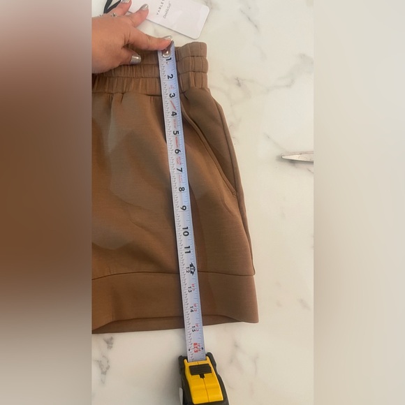 🧸 NWT Varley Atrium Shorts 4.5” Golden Bronze Drawstring Lounge Small - Picture 5 of 8